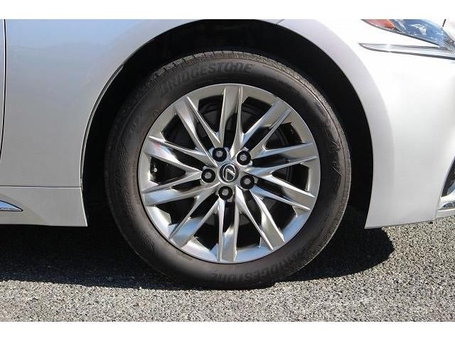 Lexus LS 2018-05 193127-9