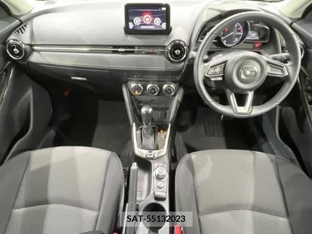 Mazda DEMIO 2019-04 245211-1