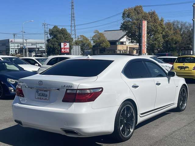 Lexus LS 2007-01 8476-9
