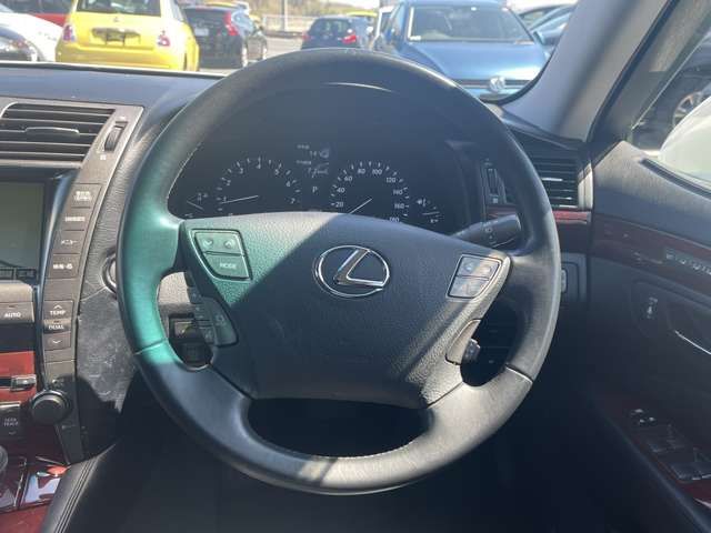Lexus LS 2007-01 8476-17