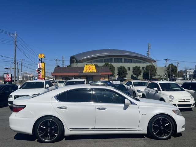 Lexus LS 2007-01 8476-7