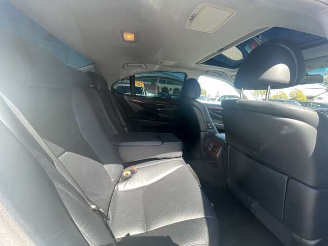 Lexus LS 2007-01 8476-13