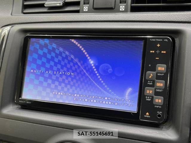 Toyota MARK X 2012-04 251276-2