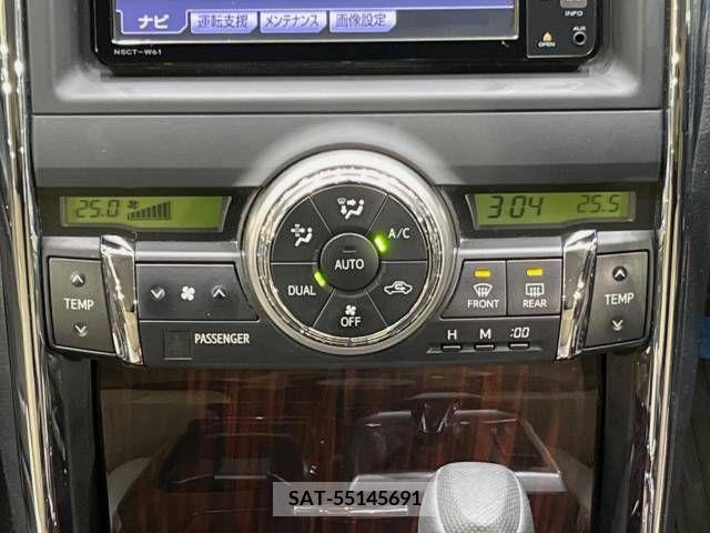 Toyota MARK X 2012-04 251276-5