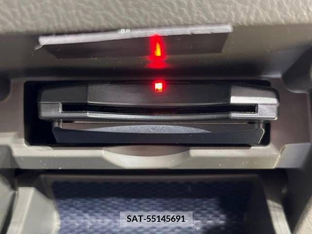 Toyota MARK X 2012-04 251276-7