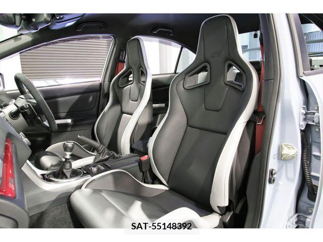 Subaru WRX STI 2018-05 213438-18