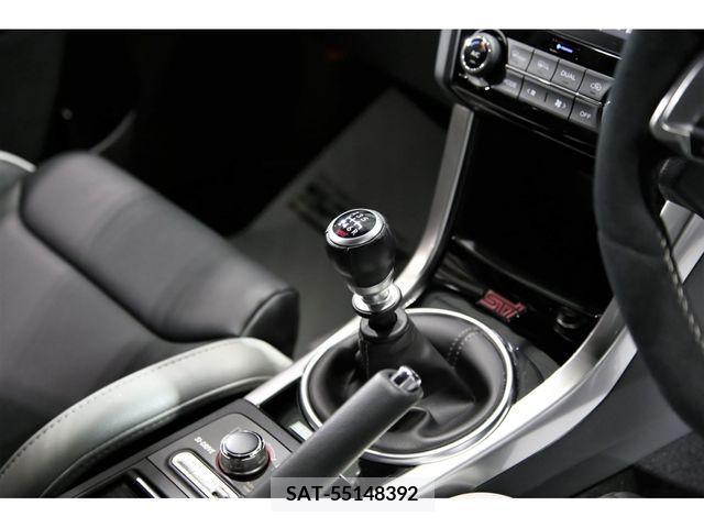 Subaru WRX STI 2018-05 213438-19