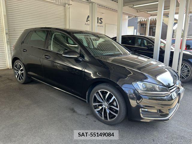 VolksWagen GOLF 2017-04 242417-0