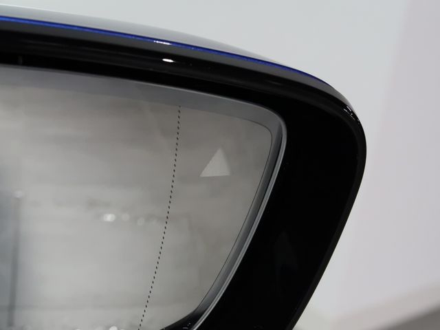 Bmw 3 SERIES 2022-11 8201-21