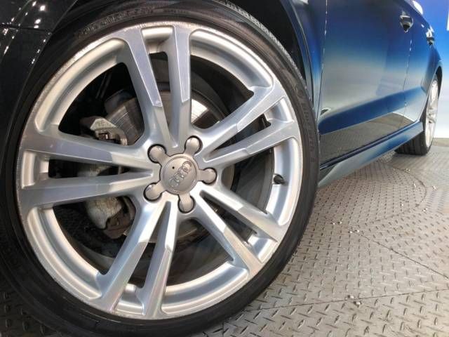Audi A3 SEDAN 2017-02 184916-14