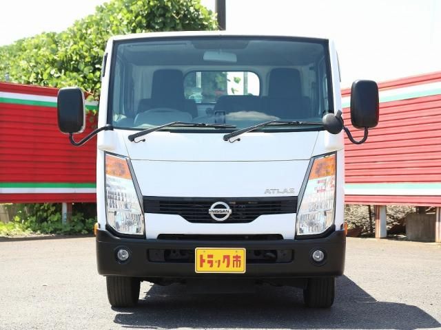 Nissan ATLAS 2016-05 190747-3
