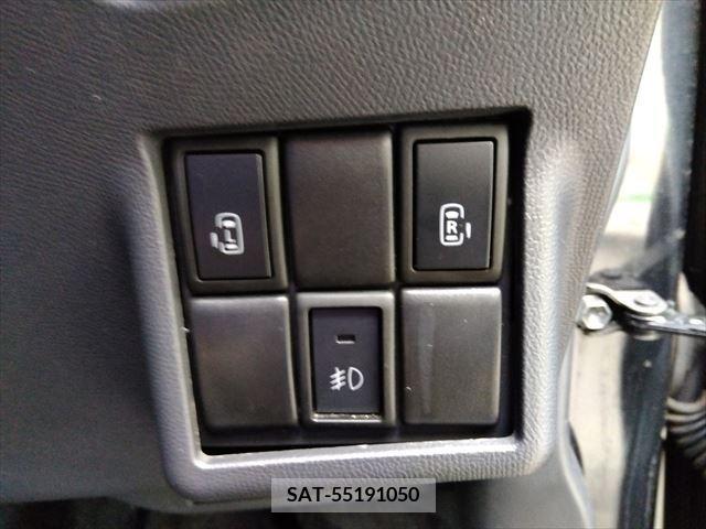 Nissan ROOX 2011-10 213671-24
