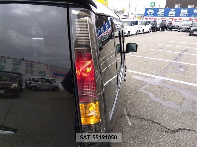 Nissan ROOX 2011-10 213671-6