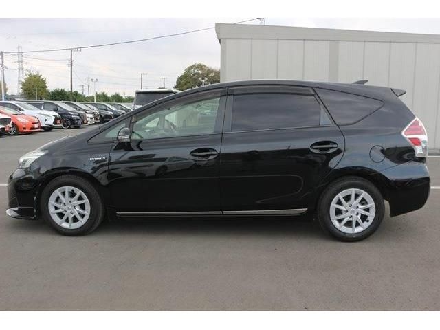 Toyota PRIUS ALPHA 2015-05 13593-4