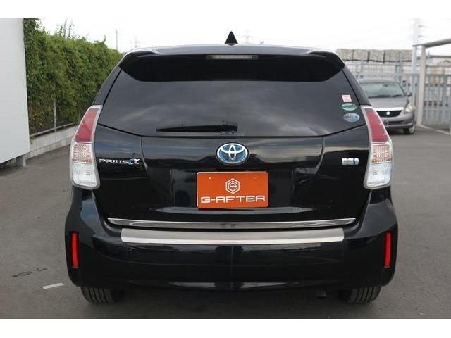 Toyota PRIUS ALPHA 2015-05 13593-3