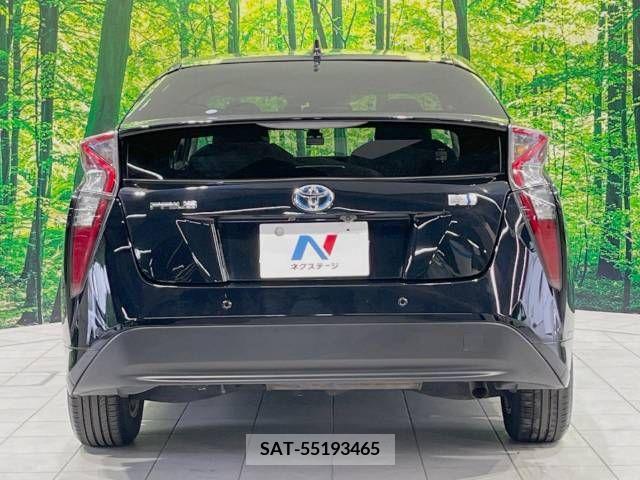 Toyota PRIUS 2018-08 378604-15