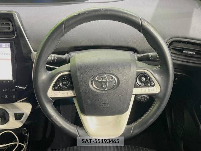 Toyota PRIUS 2018-08 378604-11