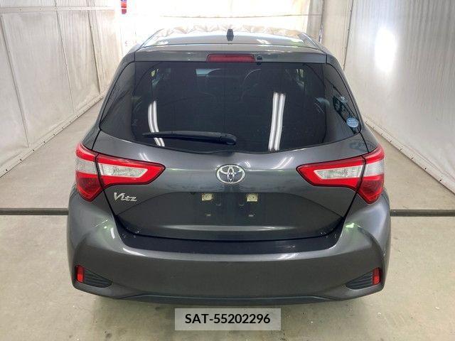 Toyota VITZ 2019-02 233632-6