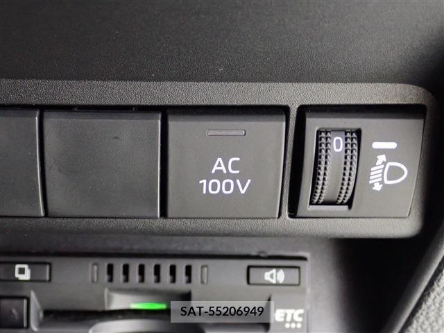 Toyota AQUA 2022-01 313383-18