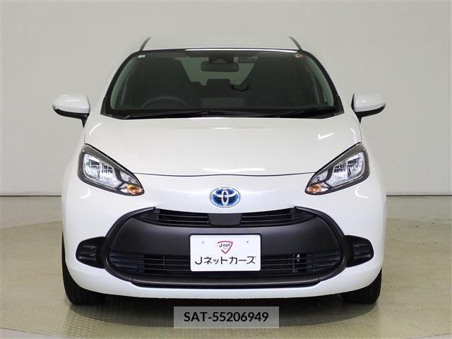 Toyota AQUA 2022-01 313383-4