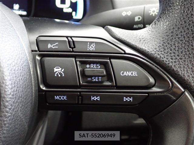 Toyota AQUA 2022-01 313383-16