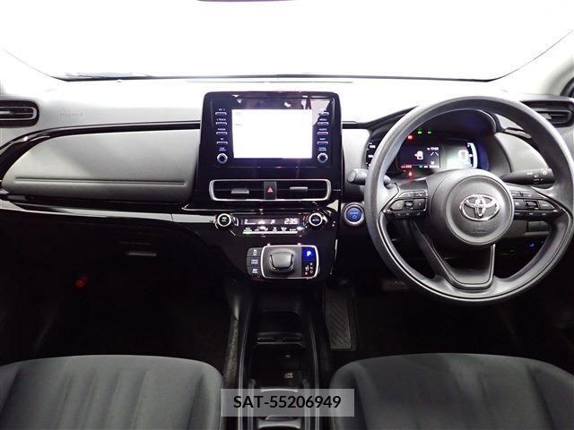 Toyota AQUA 2022-01 313383-10