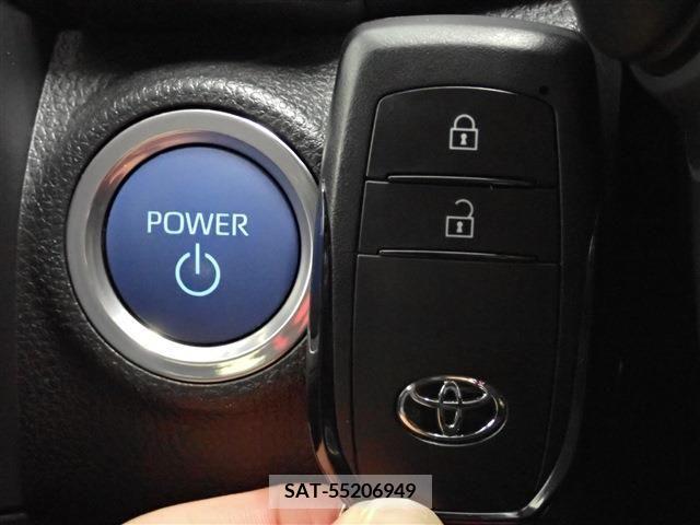Toyota AQUA 2022-01 313383-9