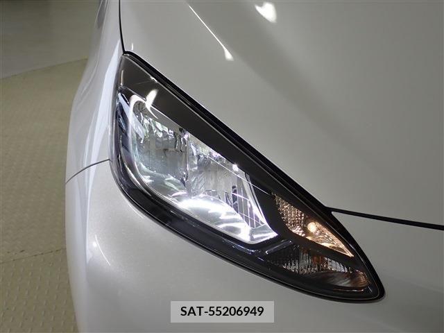 Toyota AQUA 2022-01 313383-8