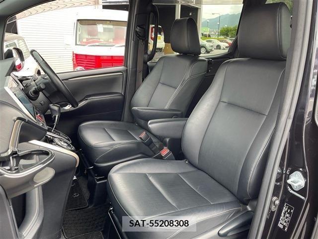Toyota ESQUIRE 2017-06 268930-10