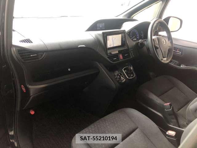 Toyota VOXY HYBRID 2014-06 322752-4