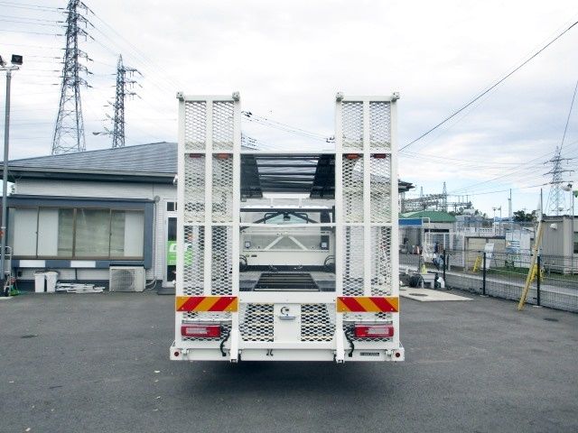 Hino DUTRO 2020-10 181682-6