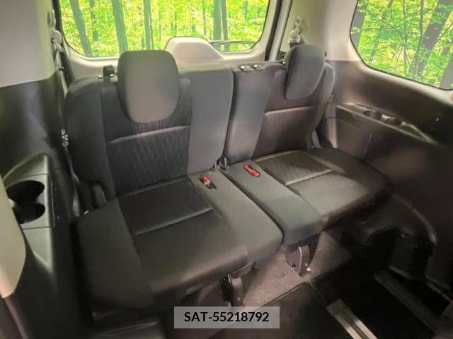 Nissan SERENA 2018-12 324983-10