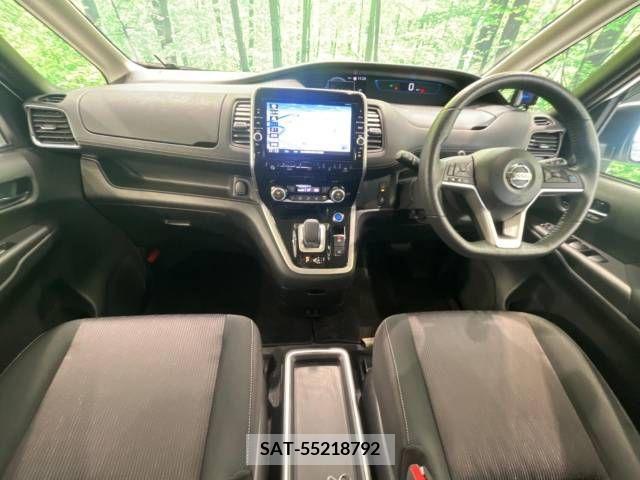 Nissan SERENA 2018-12 324983-1