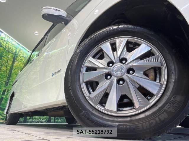 Nissan SERENA 2018-12 324983-14