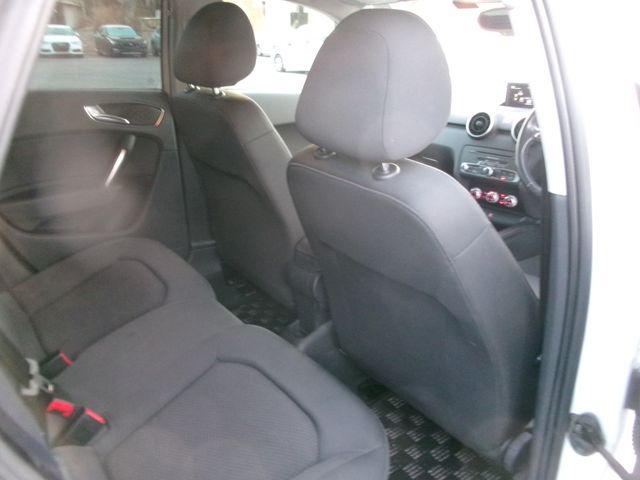 Audi A1 2014-09 188425-14