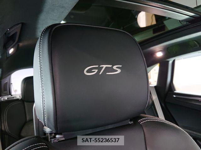 Porsche MACAN 2023-05 366244-9
