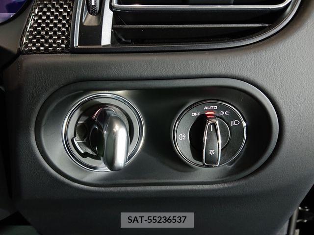 Porsche MACAN 2023-05 366244-22