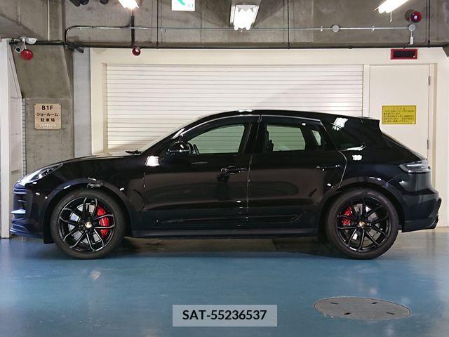 Porsche MACAN 2023-05 366244-26
