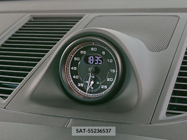 Porsche MACAN 2023-05 366244-18