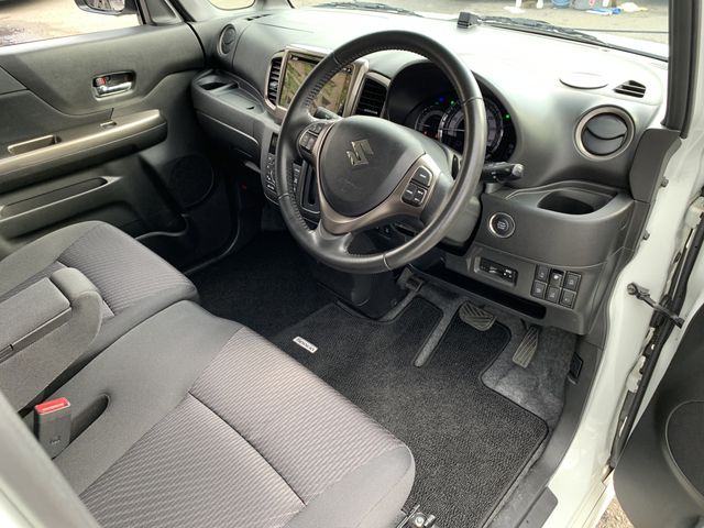 Suzuki SPACIA 2017-05 187833-18