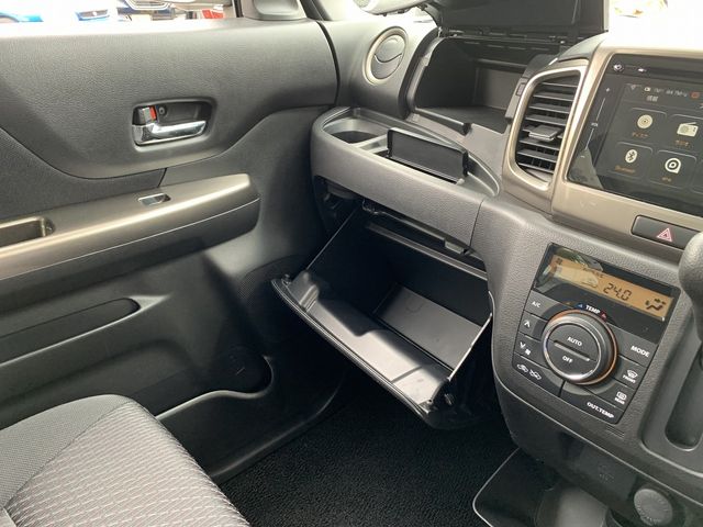 Suzuki SPACIA 2017-05 187833-27