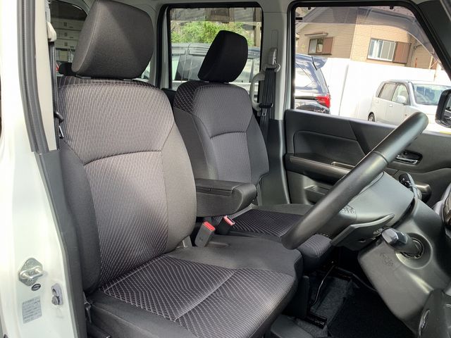 Suzuki SPACIA 2017-05 187833-17