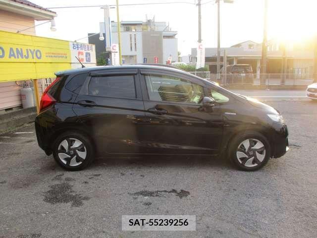 Honda FIT 2014-04 385785-11
