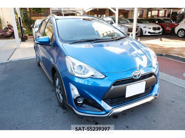 Toyota AQUA 2014-01 299044-5