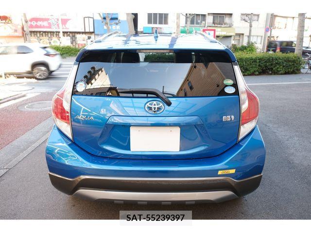 Toyota AQUA 2014-01 299044-8