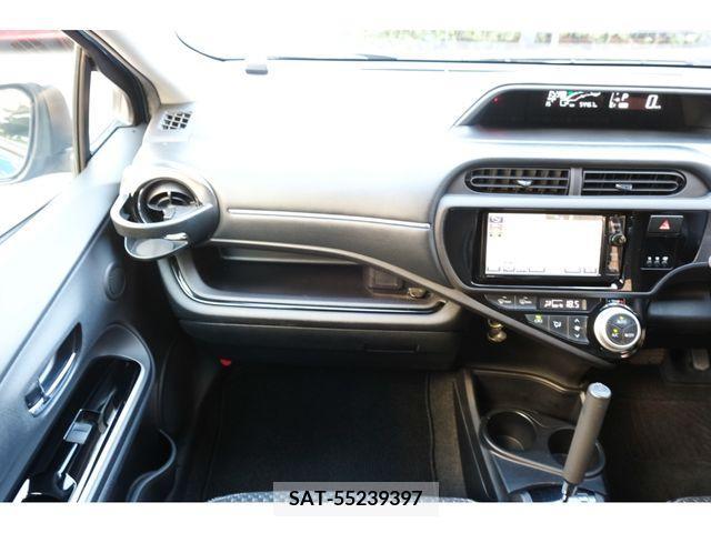 Toyota AQUA 2014-01 299044-15