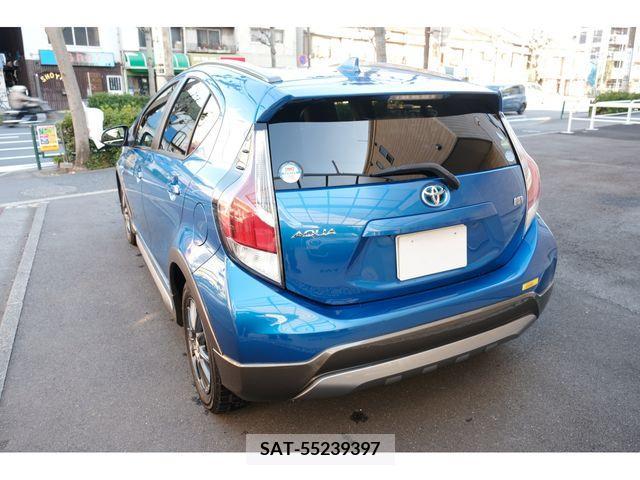 Toyota AQUA 2014-01 299044-2