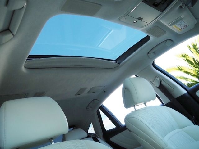 Lexus LS 2017-12 15535-9