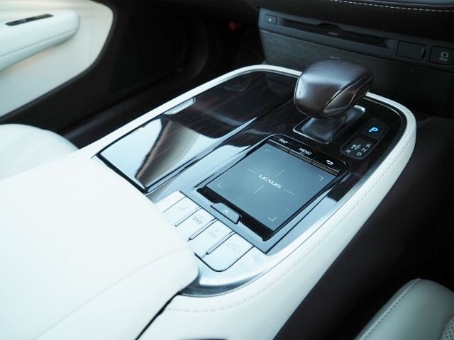 Lexus LS 2017-12 15535-28