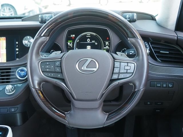 Lexus LS 2017-12 15535-16